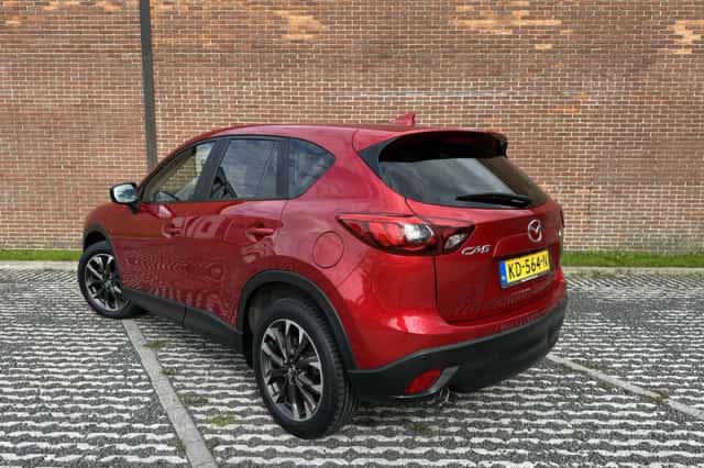 Mazda CX-5 (2016) thumbnail 2