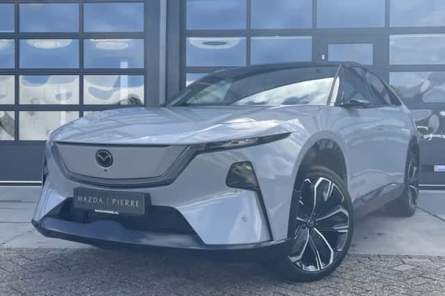 Mazda CX-6e (2026) thumbnail 2