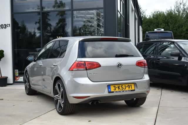 Volkswagen Golf (2013) thumbnail 5