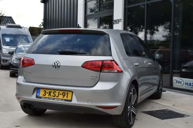 Volkswagen Golf (2013) thumbnail 6