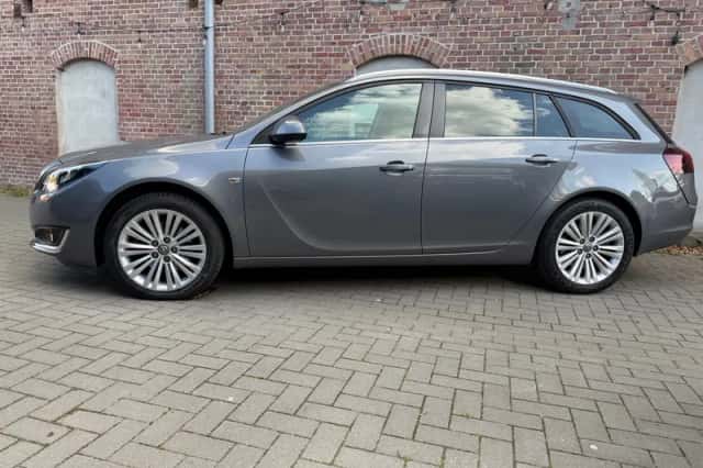 Opel Insignia (2015) thumbnail 2