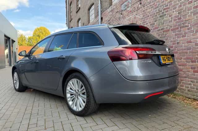Opel Insignia (2015) thumbnail 3