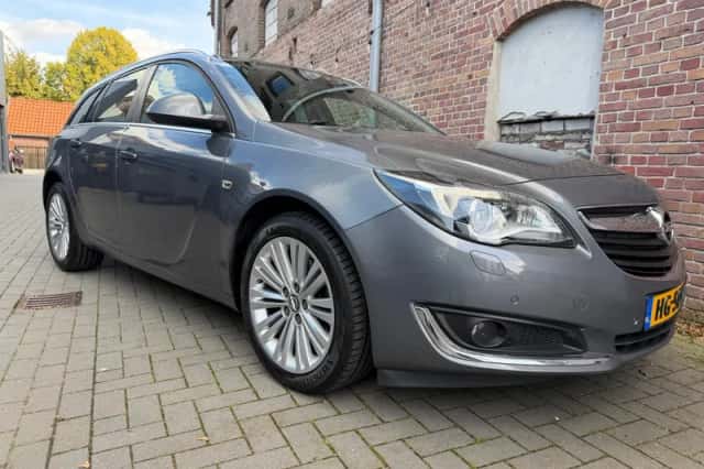 Opel Insignia (2015) thumbnail 4