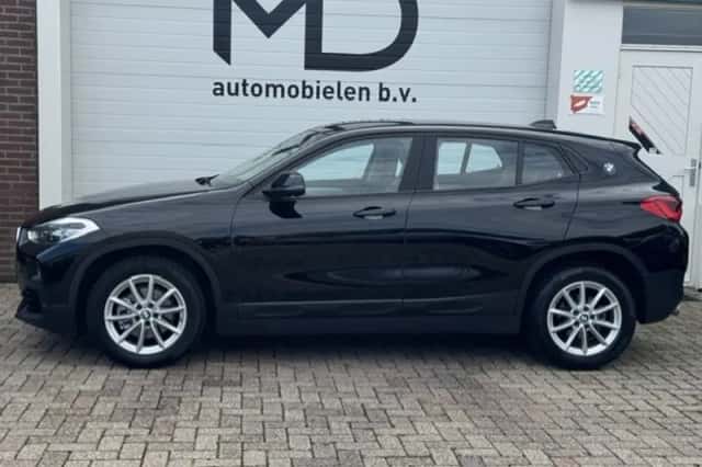 BMW X2 (2019) thumbnail 3