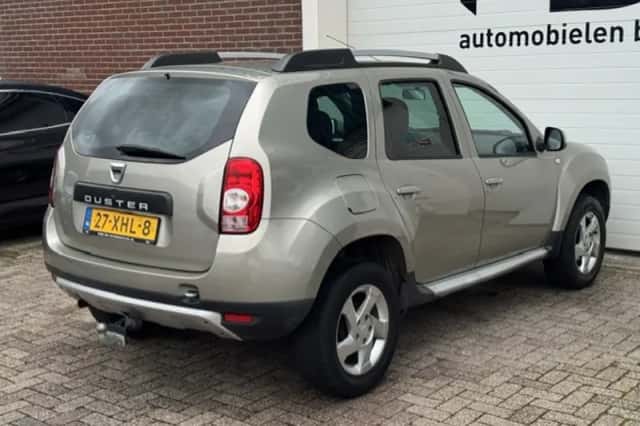 Dacia Duster (2012) thumbnail 6