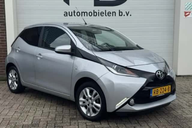 Toyota Aygo (2017) thumbnail 1