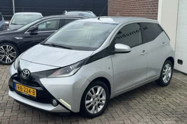 Toyota Aygo (2017) thumbnail 4