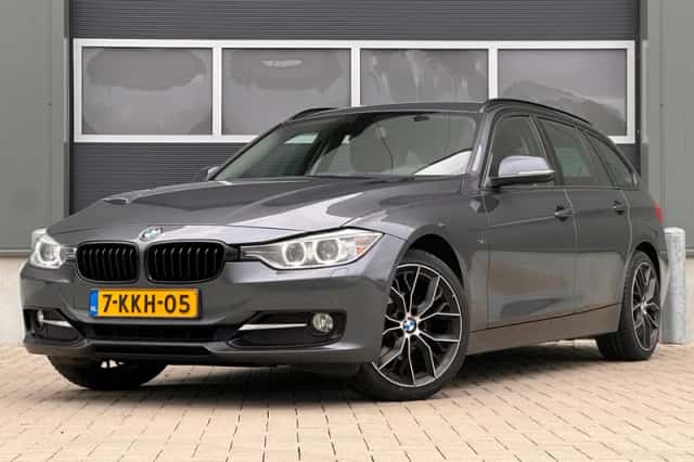 BMW 3-Serie (2013) thumbnail 1