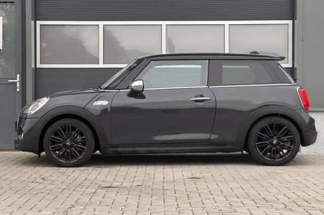 MINI Cooper S (2014) thumbnail 2