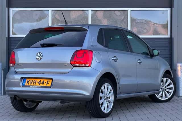 Volkswagen Polo (2011) thumbnail 5