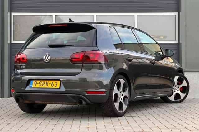 Volkswagen Golf (2009) thumbnail 5