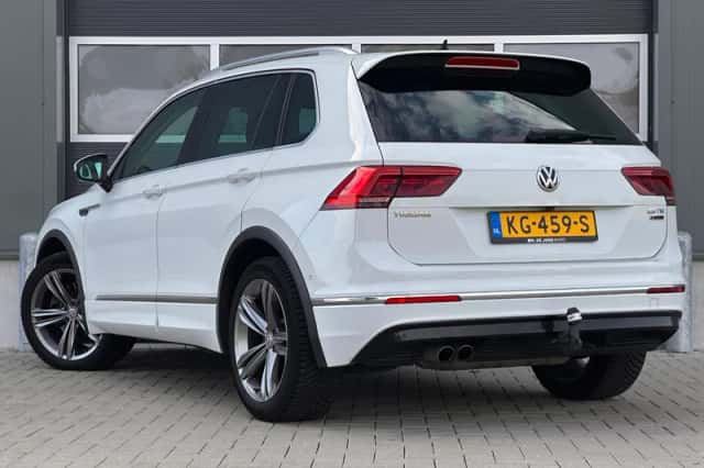 Volkswagen Tiguan (2016) thumbnail 3