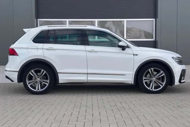 Volkswagen Tiguan (2016) thumbnail 6