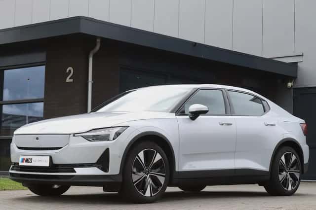 Polestar 2 (2023) thumbnail 1
