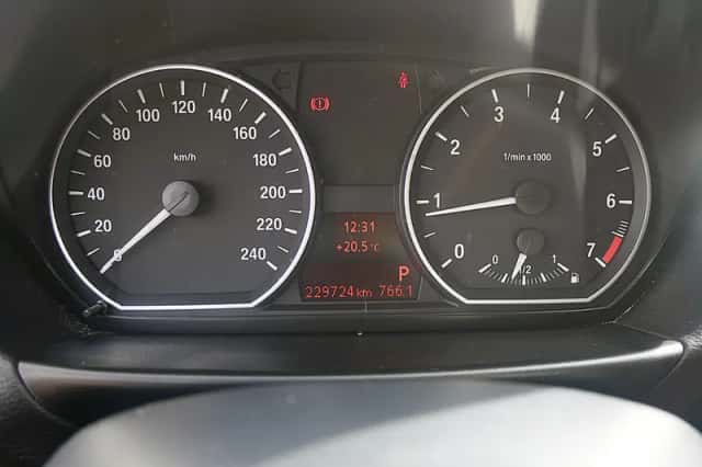 BMW 1-Serie (2011) thumbnail 3