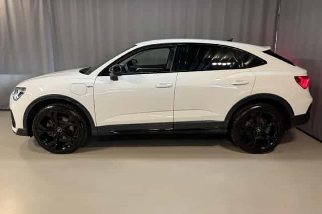 Audi Q3 Sportback (2023) thumbnail 4