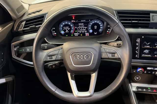 Audi Q3 Sportback (2023) thumbnail 5