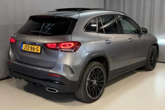 Mercedes-Benz GLA-Klasse (2021) thumbnail 2