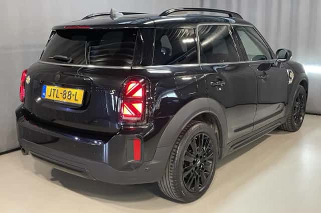 MINI Countryman (2023) thumbnail 2