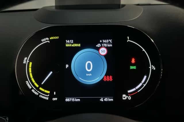 MINI Countryman (2023) thumbnail 6