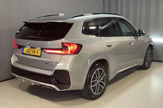 BMW X1 (2025) thumbnail 2