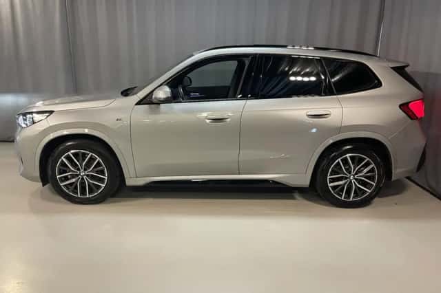 BMW X1 (2025) thumbnail 4