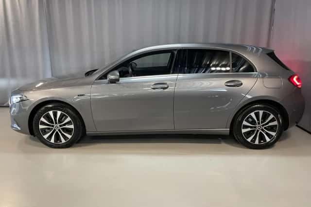 Mercedes-Benz A-Klasse (2021) thumbnail 4