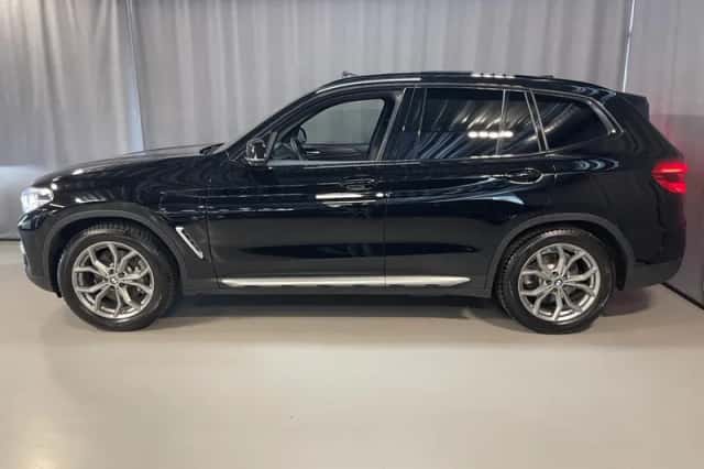 BMW X3 (2021) thumbnail 4