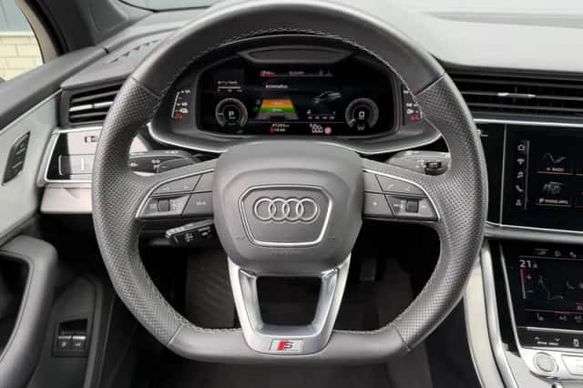 Audi Q7 (2020) thumbnail 5