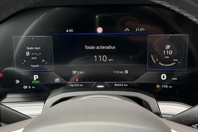 Volkswagen Touareg (2021) thumbnail 5