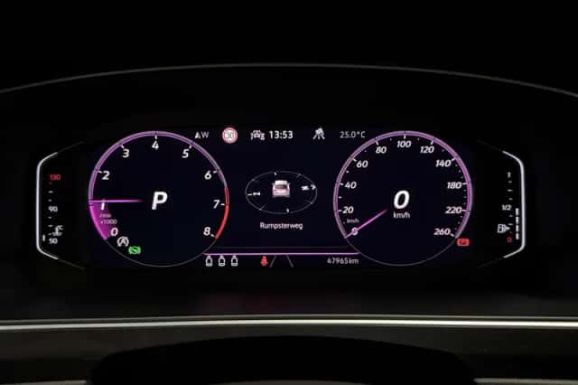 Volkswagen Tiguan (2021) thumbnail 6