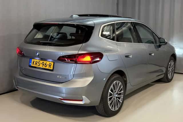 BMW 2-Serie Active Tourer (2023) thumbnail 2