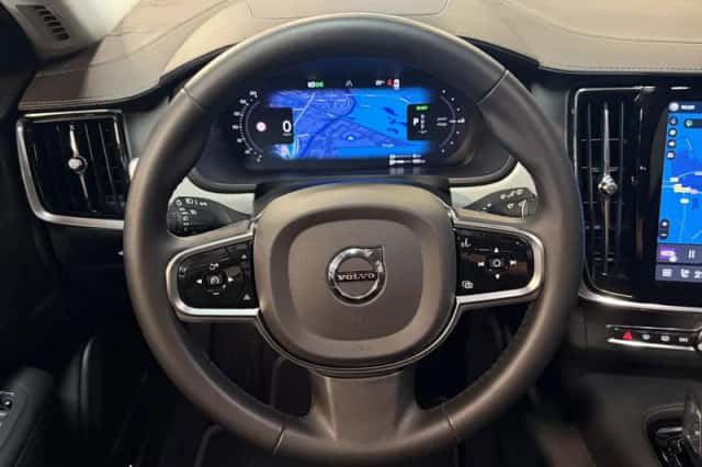 Volvo V90 (2023) thumbnail 5