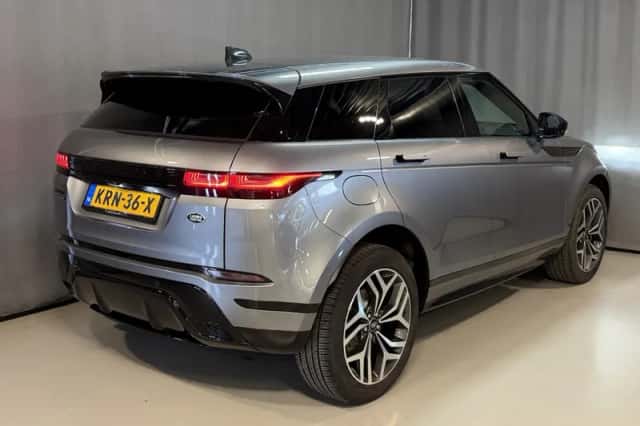 Land Rover Range Rover Evoque (2022) thumbnail 2
