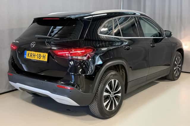 Mercedes-Benz GLA-Klasse (2021) thumbnail 2
