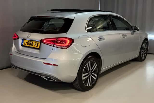 Mercedes-Benz A-Klasse (2021) thumbnail 2