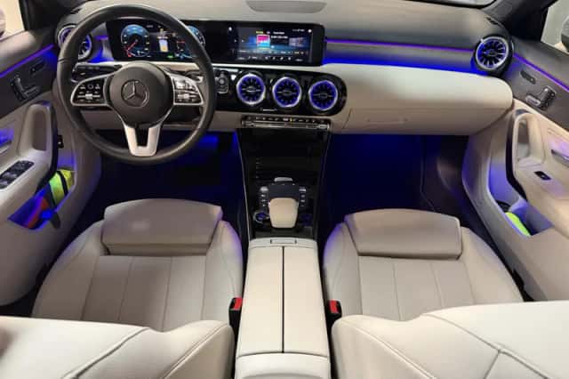 Mercedes-Benz A-Klasse (2021) thumbnail 3