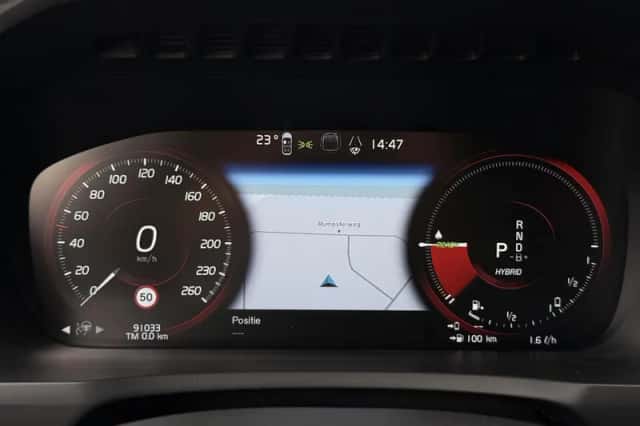 Volvo XC90 (2022) thumbnail 5