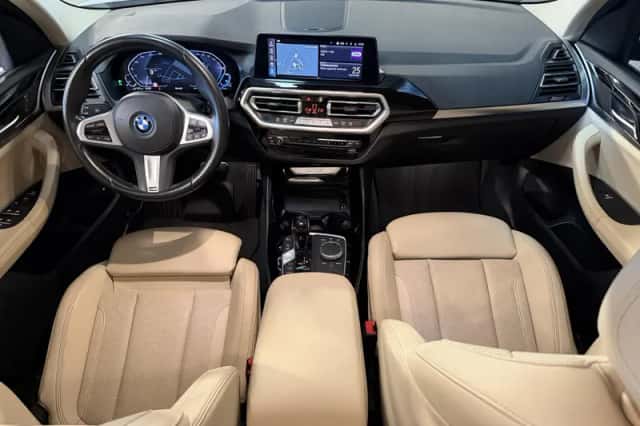 BMW X3 (2023) thumbnail 3
