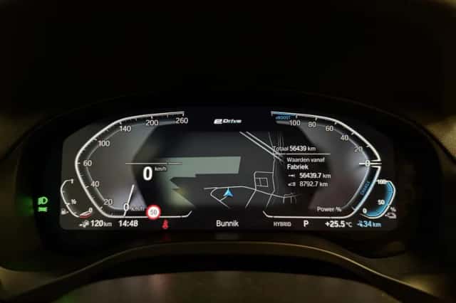 BMW X3 (2023) thumbnail 6