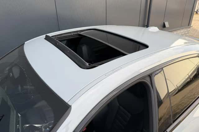 BMW i4 (2022) thumbnail 5
