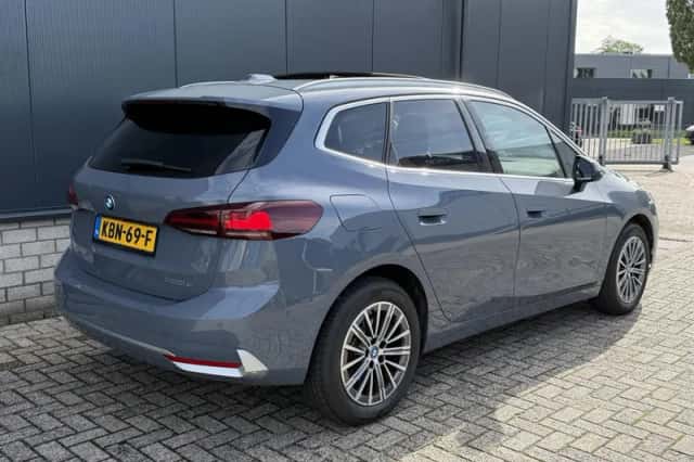 BMW 2-Serie Active Tourer (2023) thumbnail 2