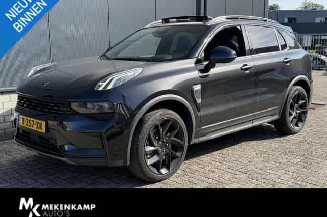 Lynk & Co 01 (2023) thumbnail 1