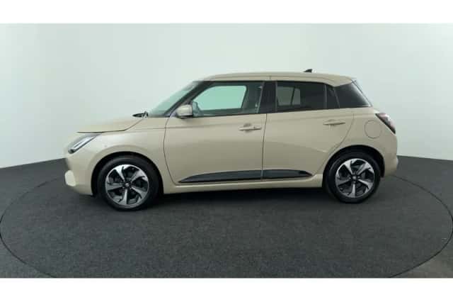 Suzuki Swift (2025) thumbnail 2