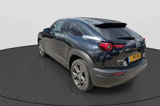 Mazda MX-30 (2021) thumbnail 3