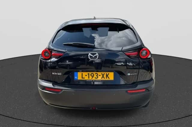 Mazda MX-30 (2021) thumbnail 4