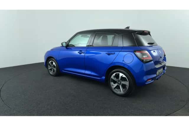 Suzuki Swift (2024) thumbnail 3