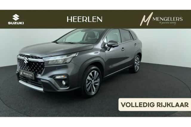Suzuki S-Cross (2024) thumbnail 1
