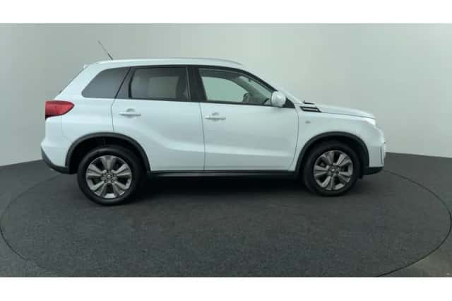 Suzuki Vitara (2019) thumbnail 6