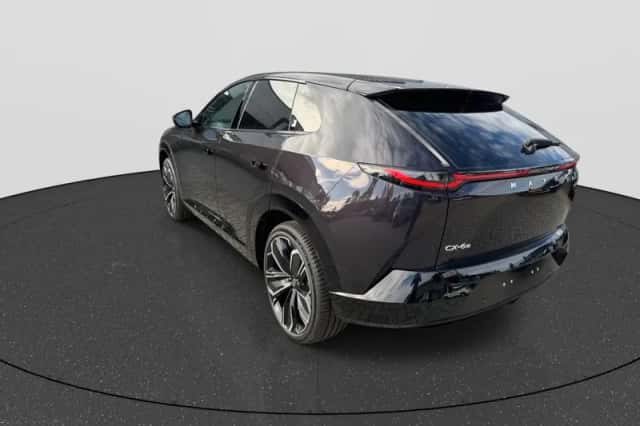Mazda CX-6e (2026) thumbnail 3